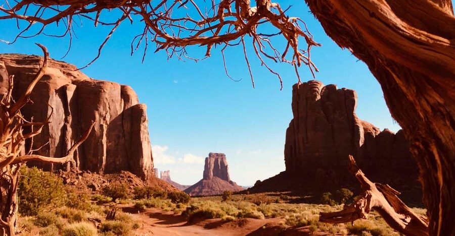 Monument Valley: Highlights Tour with Backcountry Access - Traditional Hogan visit, plus music that makes the stories stick