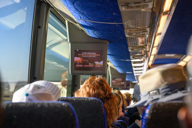 Mount Rushmore and Black Hills Tour with Two Meals and a Music Variety Show - Needles Highway 87 and the Needles Eye Tunnel Scale Trick