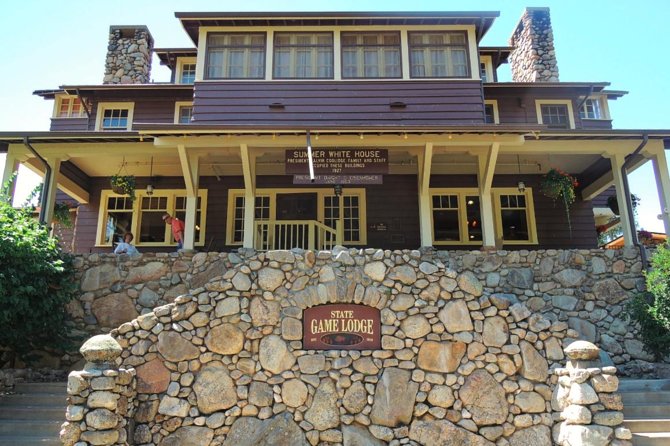 Mount Rushmore and Black Hills Tour with Two Meals and a Music Variety Show - Chuckwagon Supper and Music Variety Show Back at Fort Hays