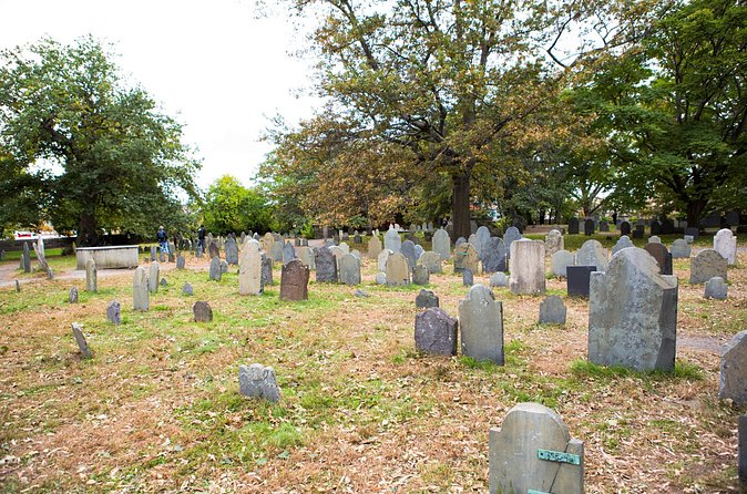 Mysteries and Murders of Salem Guided Night-Time Walking Tour - Old Town Hall Start: The Opening Stories That Set the Tone