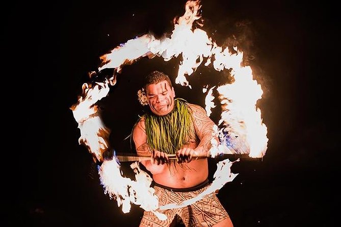Myths of Maui Luau Dinner and Show - When to eat, and the reality of getting drinks