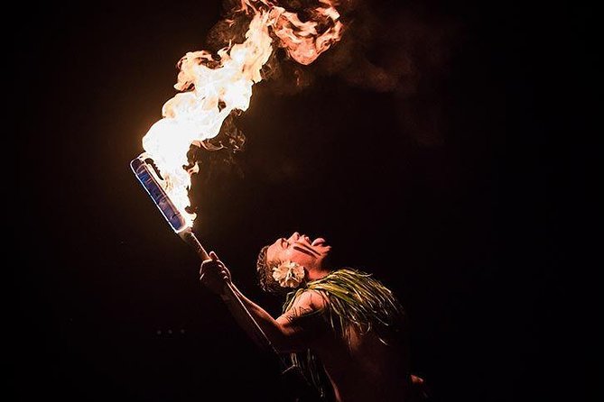 Myths of Maui Luau Dinner and Show - The show itself: live Hawaiian music, Polynesian dances, and fire-knife finale