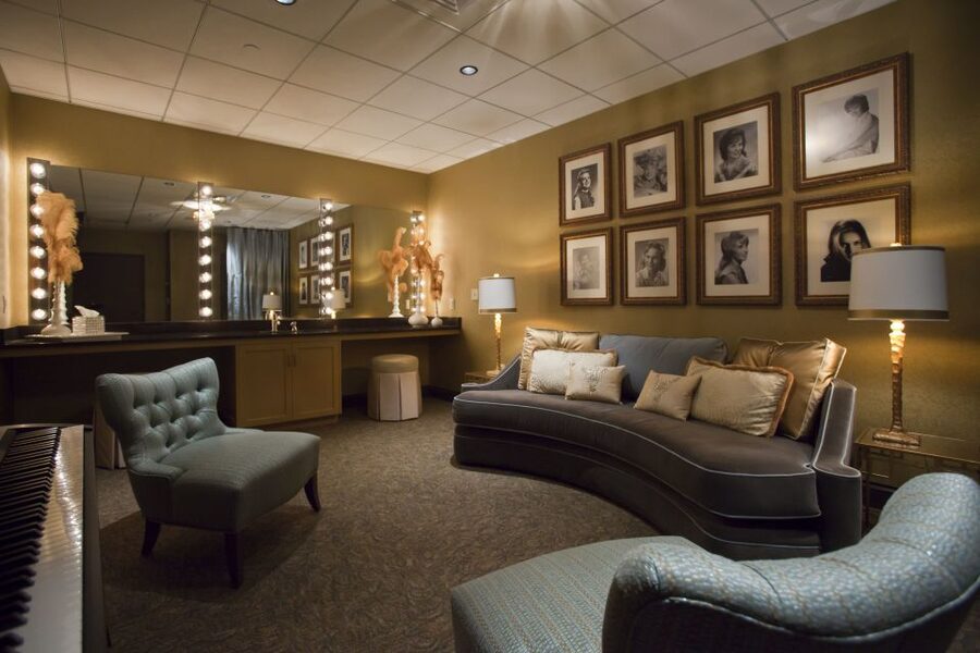 Nashville: Grand Ole Opry Backstage Tour - The Green Room Moment: Where Pre-Show Energy Actually Happens