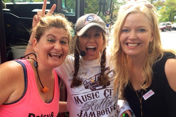 Nashville Rollin Jamboree Comedy & Country Music Sing-Along Tour - Downtown Nashville Stops Where the Sing-Along Hits