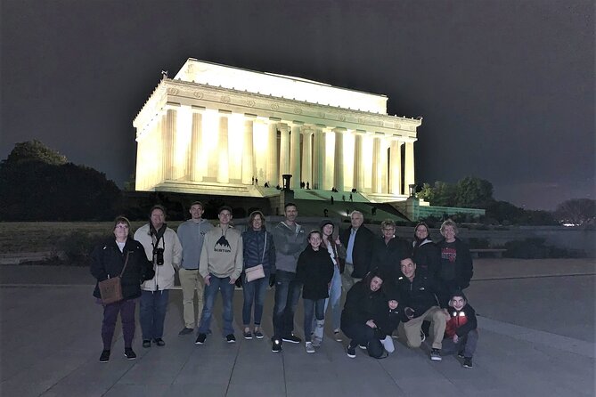 National Mall Night Tour with 10+ Monuments (Public or Private) - Walking reality: what you should wear and how to pack