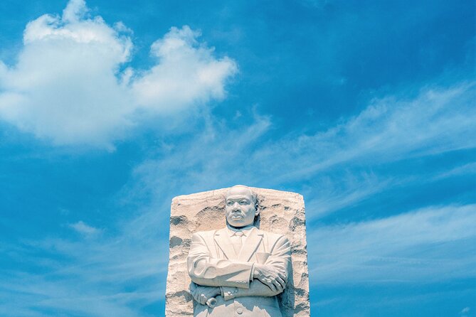 National Mall Tour with 10+ Stops, Boat Cruise, Entry Tickets - Potomac River cruise season vs winter swap: plan your expectations