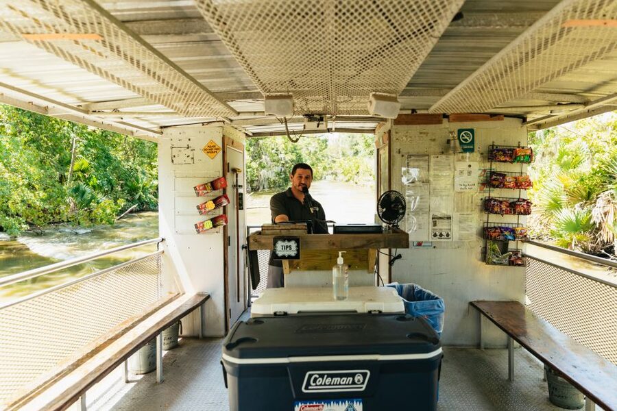New Orleans: Bayou Tour in Jean Lafitte National Park - Meeting at 6601 Leo Kerner Pkwy, check-in, and getting onto your boat