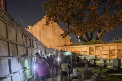 New Orleans Cemetery Bus Tour with Exclusive Cemetery Access