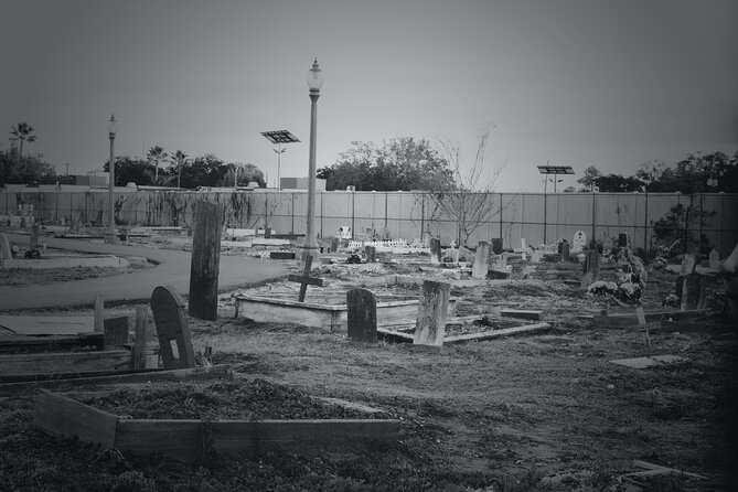 New Orleans Cemetery Bus Tour with Exclusive Cemetery Access - Morning Call Coffee Stand and the small breaks that matter