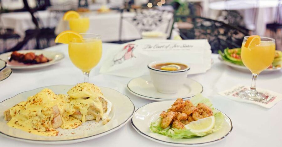 New Orleans: 'Court of Two Sisters' Jazz Brunch Buffet - Key highlights you will care about