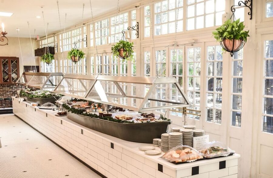 New Orleans: 'Court of Two Sisters' Jazz Brunch Buffet - Court of Two Sisters jazz brunch, the smart way to do a French Quarter morning