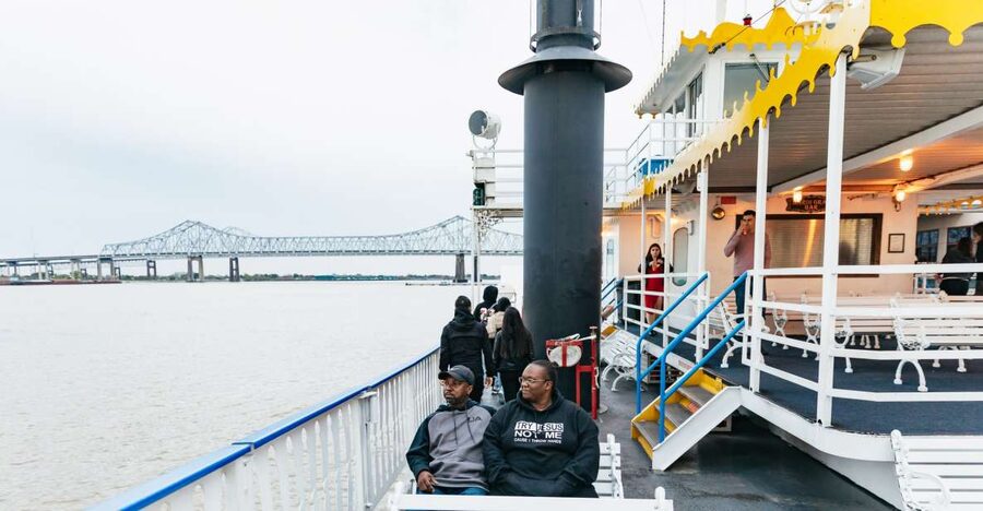 New Orleans: Evening Jazz Boat Cruise with Optional Dinner - Boarding the Paddlewheeler Creole Queen at Riverwalk