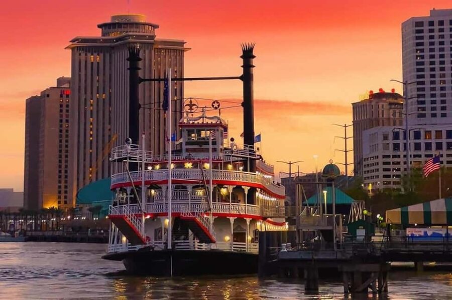 New Orleans: Evening Jazz Cruise on the Steamboat Natchez - The Mississippi River Route and Captain Narration (What You Actually Get to Learn)