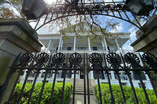 New Orleans: Garden District Tour - Entering the Women’s Opera Guild Home on Prytania Street