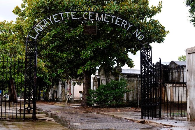 New Orleans: Garden District Tour - Above-ground burial at Lafayette #1 Cemetery gates