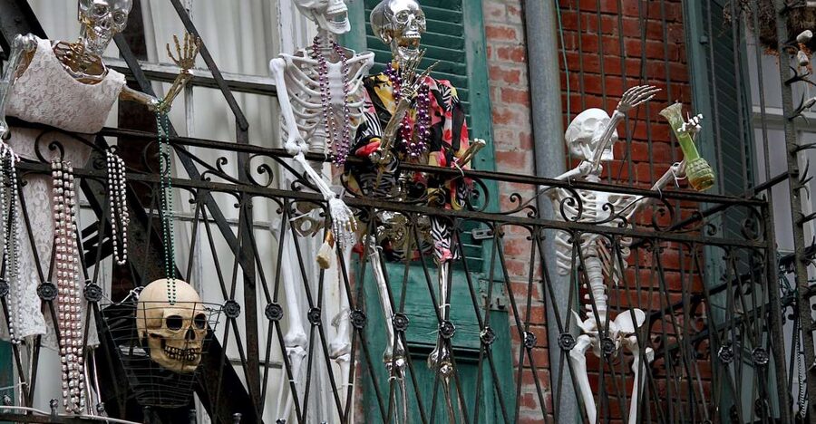 New Orleans: Haunted Pub Crawl - The 2-Hour Pace, and How It Keeps the Night Fun