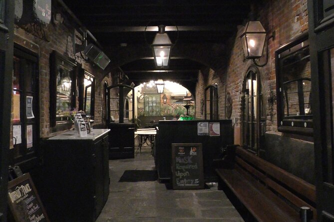 New Orleans Lewd Spirits Haunted Tour with Bar Stops - Carry Your Drink: French Quarter Stories on the Move