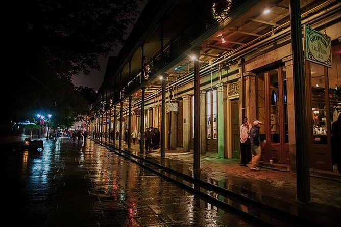 New Orleans Premier Ghost, Voodoo and Vampire Walking Tour - Meeting at 311 Exchange Place and getting moving fast