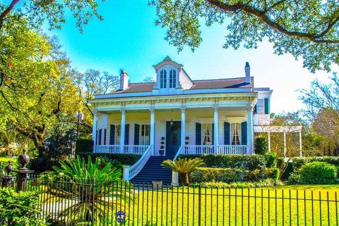 New Orleans Small-Group City Tour by Van - Oak-lined boulevards, St. Charles streetcar views, and a university setting