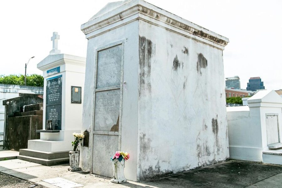 New Orleans: Walking Tour Inside St. Louis Cemetery No. 1 - Price and value: what $25 buys you in New Orleans