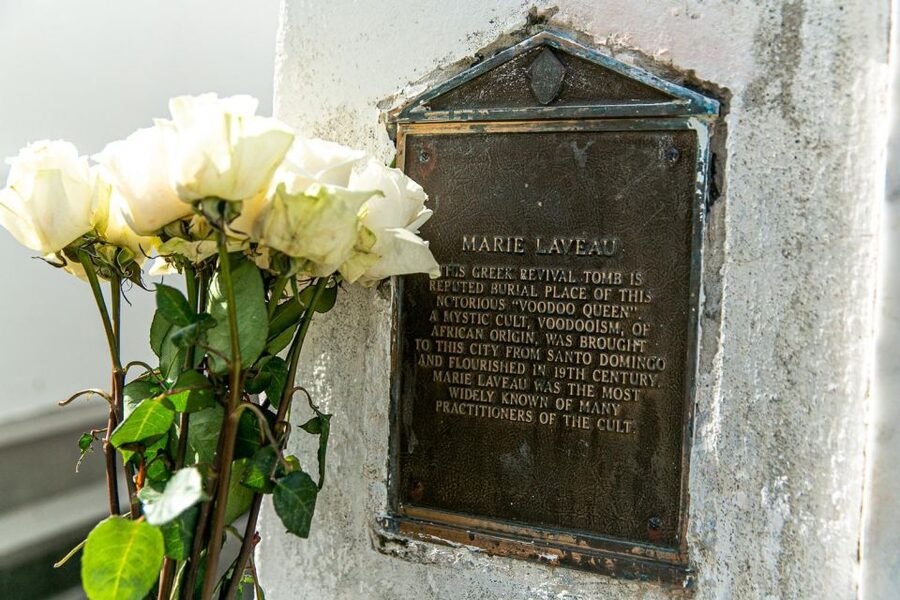 New Orleans: Walking Tour Inside St. Louis Cemetery No. 1 - Marie Laveau’s tomb: the stop everyone remembers