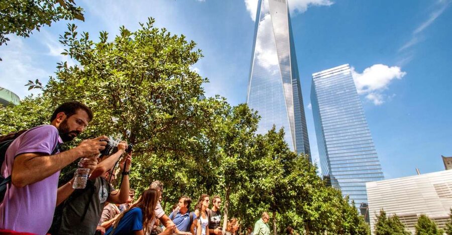New York City: Bus Tour from Manhattan - Little Italy to Chinatown: the walk that turns a route into a story