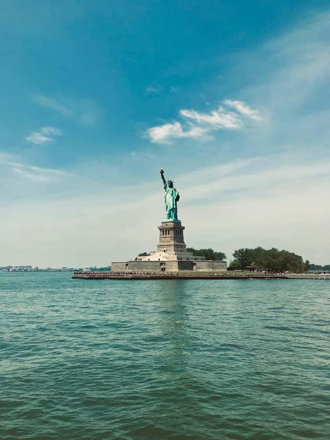 New York City: Statue of Liberty & Ellis Island Guided Tour - The ferry ride that sets up Liberty Island in one move