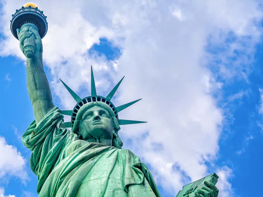 New York City: Statue of Liberty & Ellis Island Guided Tour - Priority access, security checkpoints, and how lines can change your day