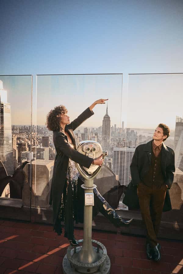 New York City: Top of the Rock Observation Deck Ticket - Arriving at 30 Rockefeller Plaza and getting set up