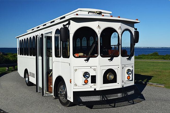 Newport Gilded Age Mansions Trolley Tour with Breakers Admission - Entering Newport by trolley, Ocean Drive views included