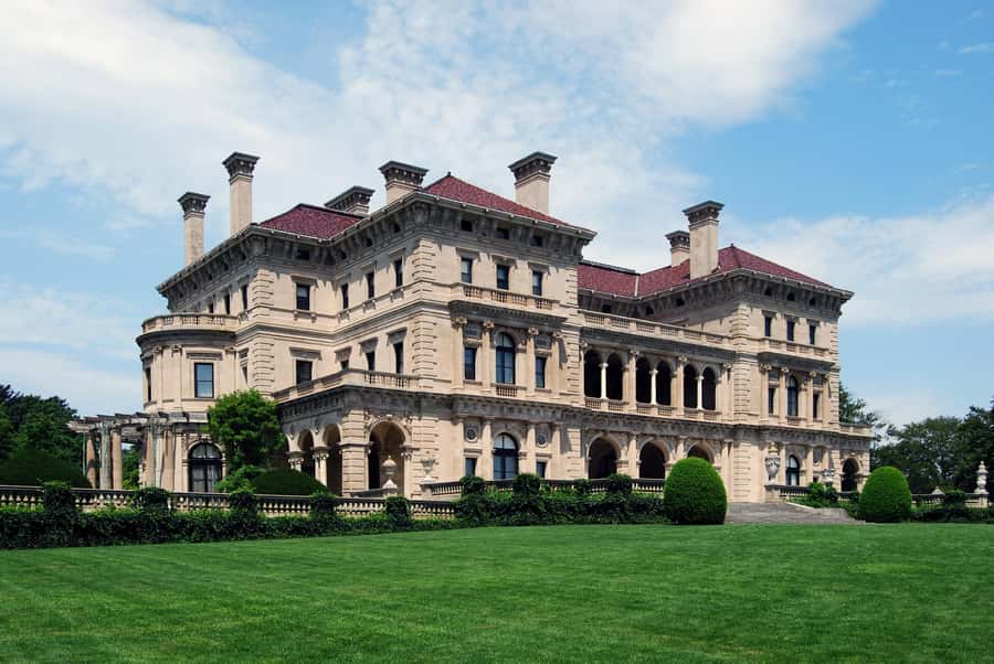 Newport: Newport Mansions Ticket - 1 or 2 Mansions - Newport Mansions Ticket, where The Breakers sets the mood