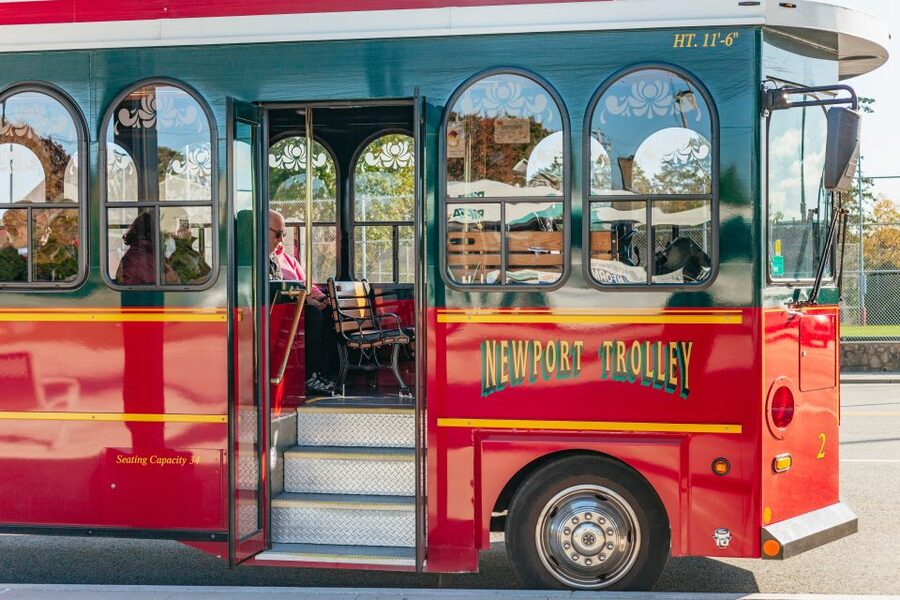 Newport: Scenic Trolley Tour - The Breakers Mansion upgrade, worth it if you want the inside story