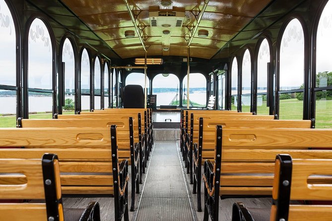 Newport Trolley Tour with Breakers Mansion - Viking Tours - A Fast Orientation To Newport’s Most Exclusive Streets