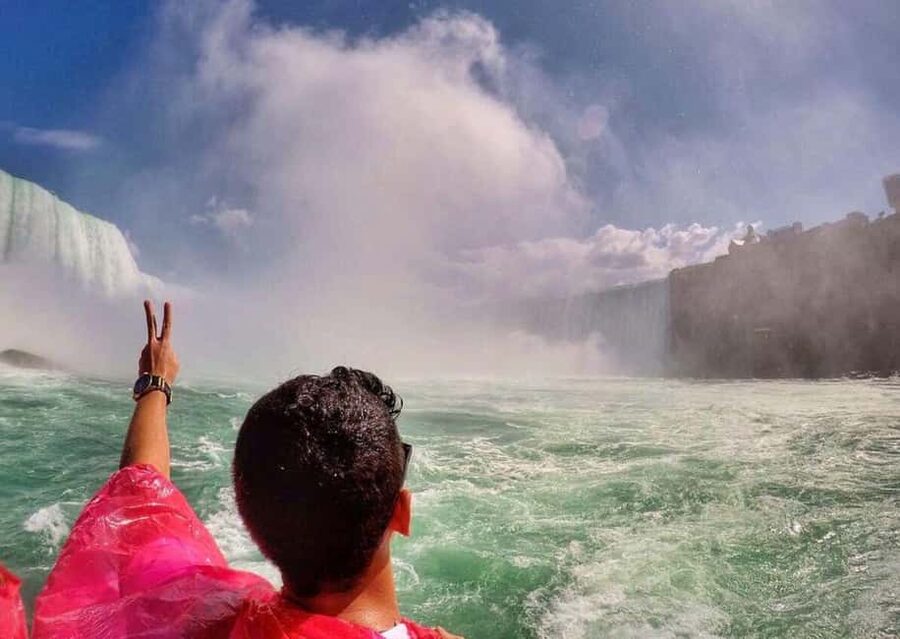 Niagara Falls Tour with Skip the Line Cruise & Maple Tasting - From 55 York St to Niagara Falls: why the early start matters