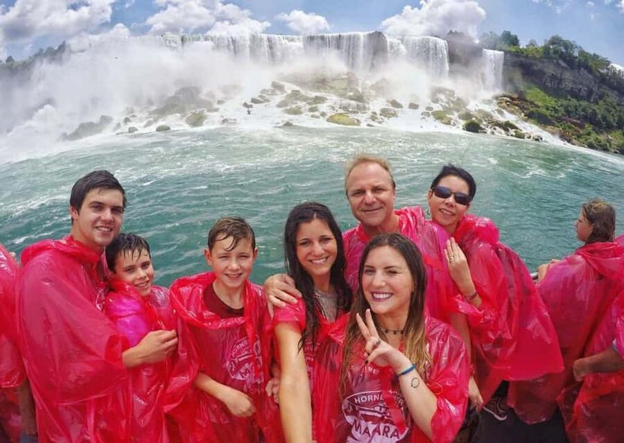 Niagara Falls Tour with Skip the Line Cruise & Maple Tasting - Niagara Falls plus wine tasting stop: what it is and how to handle it
