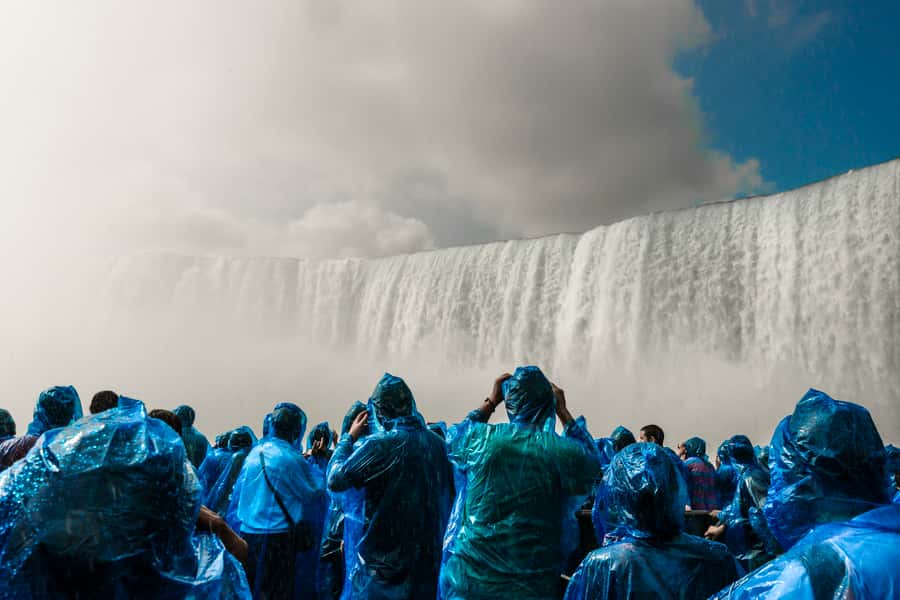 Niagara Falls, USA: Guided Tour with Maid of the Mist Cruise - The guided Maid of the Mist cruise: what changes when you are inside the mist