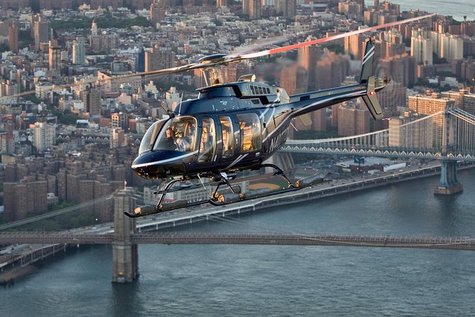 NY Helicopter Tour: Manhattan Highlights (Heliport fees Incl.) - Live Pilot Commentary: Why It Helps You See More, Not Just Look