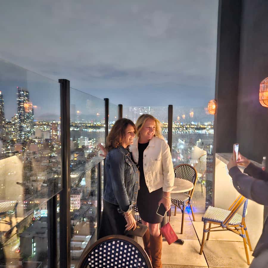 NYC: Bar, Lounge and Rooftop Nightlife Tour - Who this tour is best for (and who should skip it)