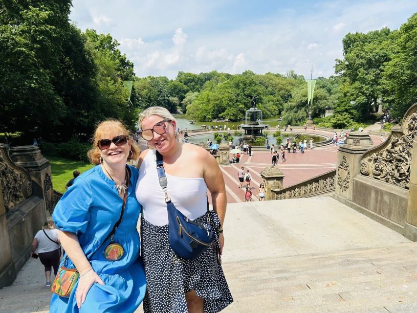 NYC: Central Park Celebrity Homes & Film Spots Pedicab Tour - The Early Passes: Wollman Rink, Carousel, and the Zoo Area