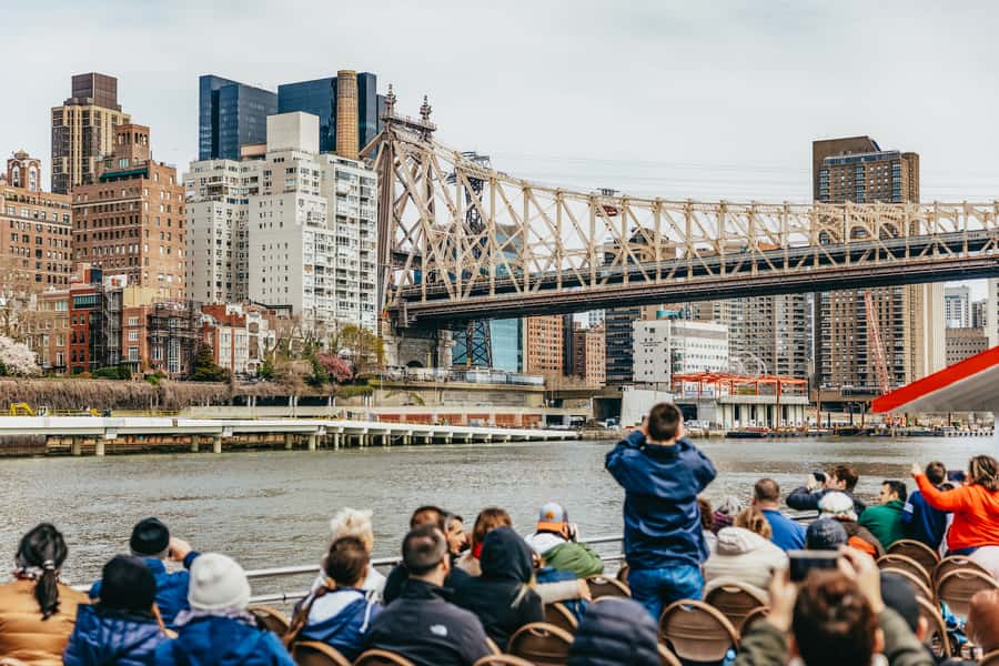 NYC: Circle Line 2.5 Hour Best of NYC Boat Cruise - Pier 83 to Boarding Line, Plus the One Timing Tip That Matters
