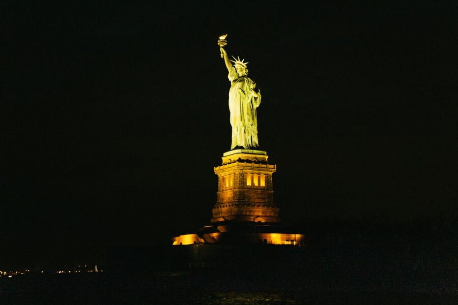 NYC: Circle Line 2h Harbor Lights Cruise Skip-The-Box-Office - Key Things You’ll Notice on This Circle Line Night Cruise