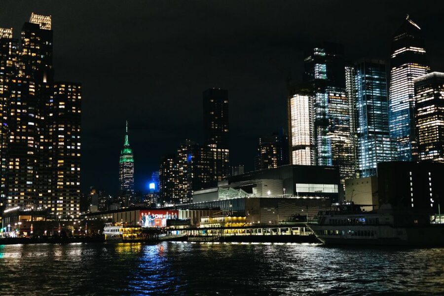 NYC: Circle Line 2h Harbor Lights Cruise Skip-The-Box-Office - Near Liberty at Night: Why This Part Matters