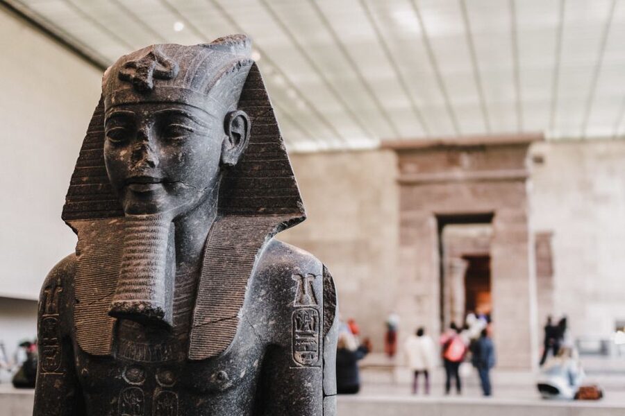 NYC: Express Highlights Tour of the MET Museum - Greek statues and European masters, without getting lost in the crowd