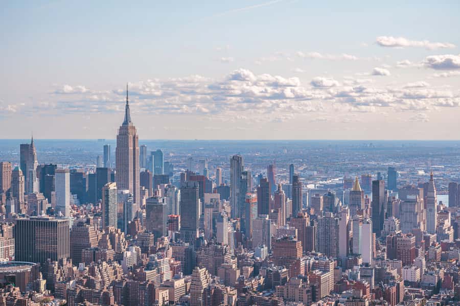 NYC: Manhattan Sightseeing Helicopter Tour - Who should book this helicopter flight, and who should rethink it