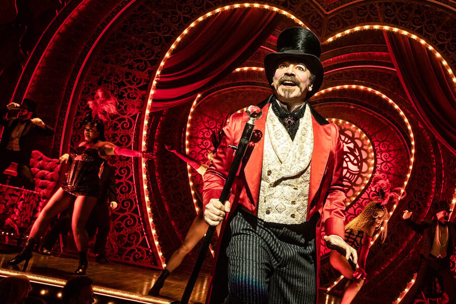 NYC: Moulin Rouge! the Musical on Broadway - The score: new music, popular songs, and a live musical mash-up