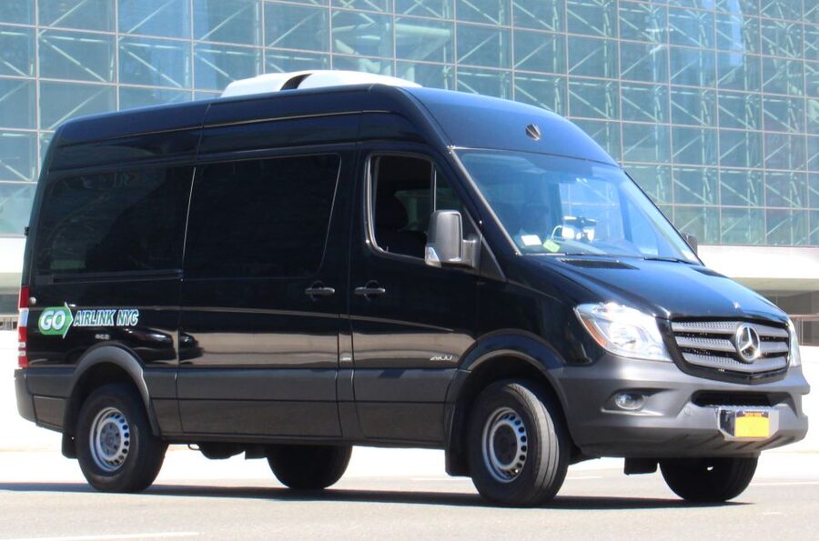NYC: One-Way Shared Transfer to or from Newark Airport - The shared van effect on timing and pickup flow