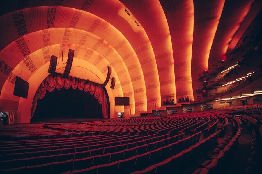 NYC: Radio City Music Hall Tour Experience - Entering at 1260 6th Avenue, what to expect right away