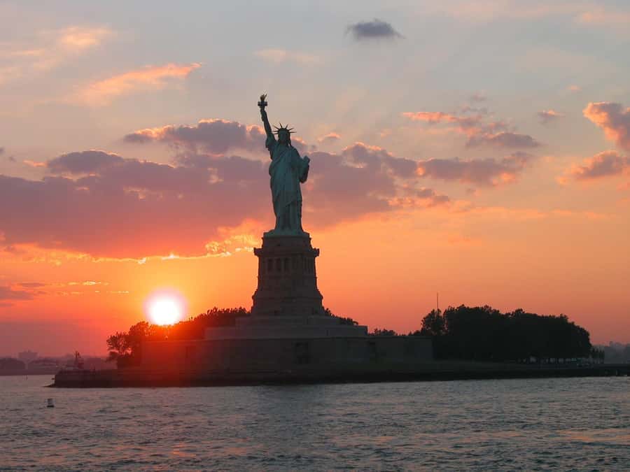NYC: Statue of Liberty Sunset Cruise Skip-the-Line Ticket - Meeting Point at Pier 16: How to Get Started Without Stress