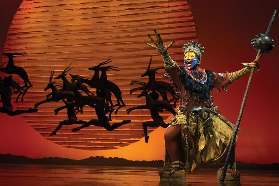 NYC: The Lion King on Broadway - Entering the Minskoff Theatre for The Lion King