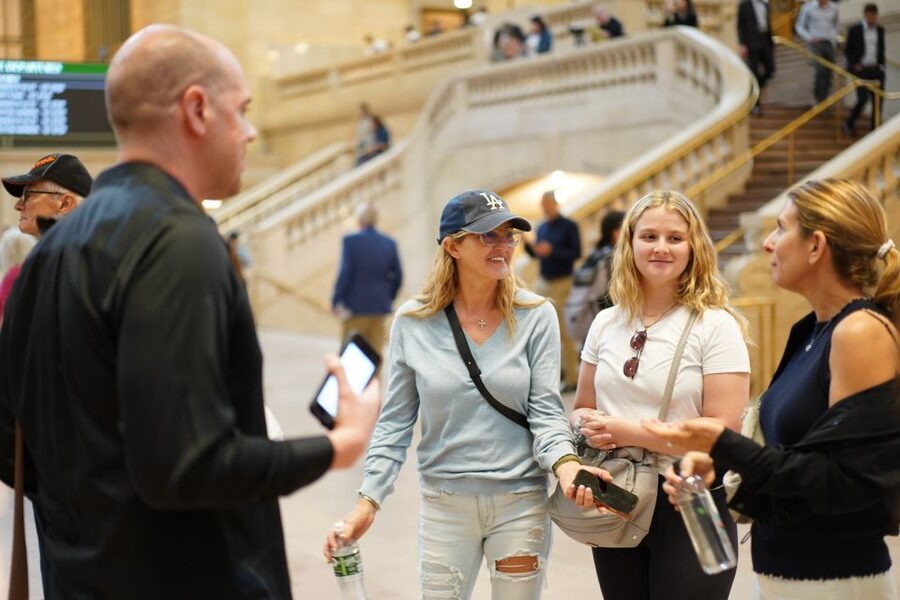 NYC: The Secrets of Grand Central Terminal - Movie theater leftovers and other lost entertainments